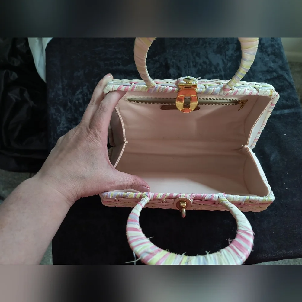 Multicolor Woven Handbag - Picture 3 of 5